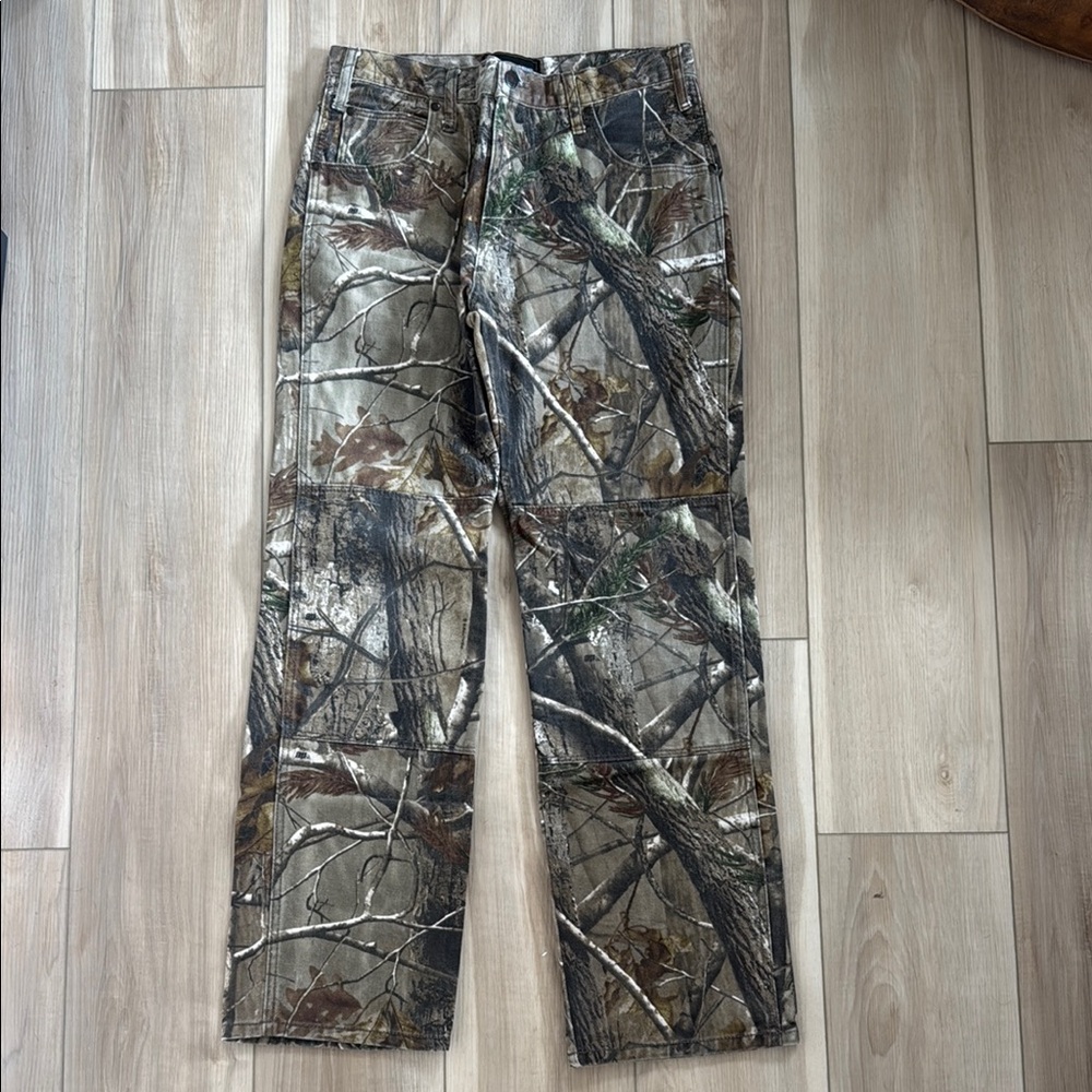 Gender neutral Vintage Realtree Camo  Pants